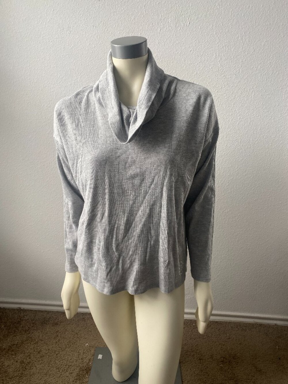 Michael Kors long sleeve Top Women's Gray  Mock neck Logo Size M
